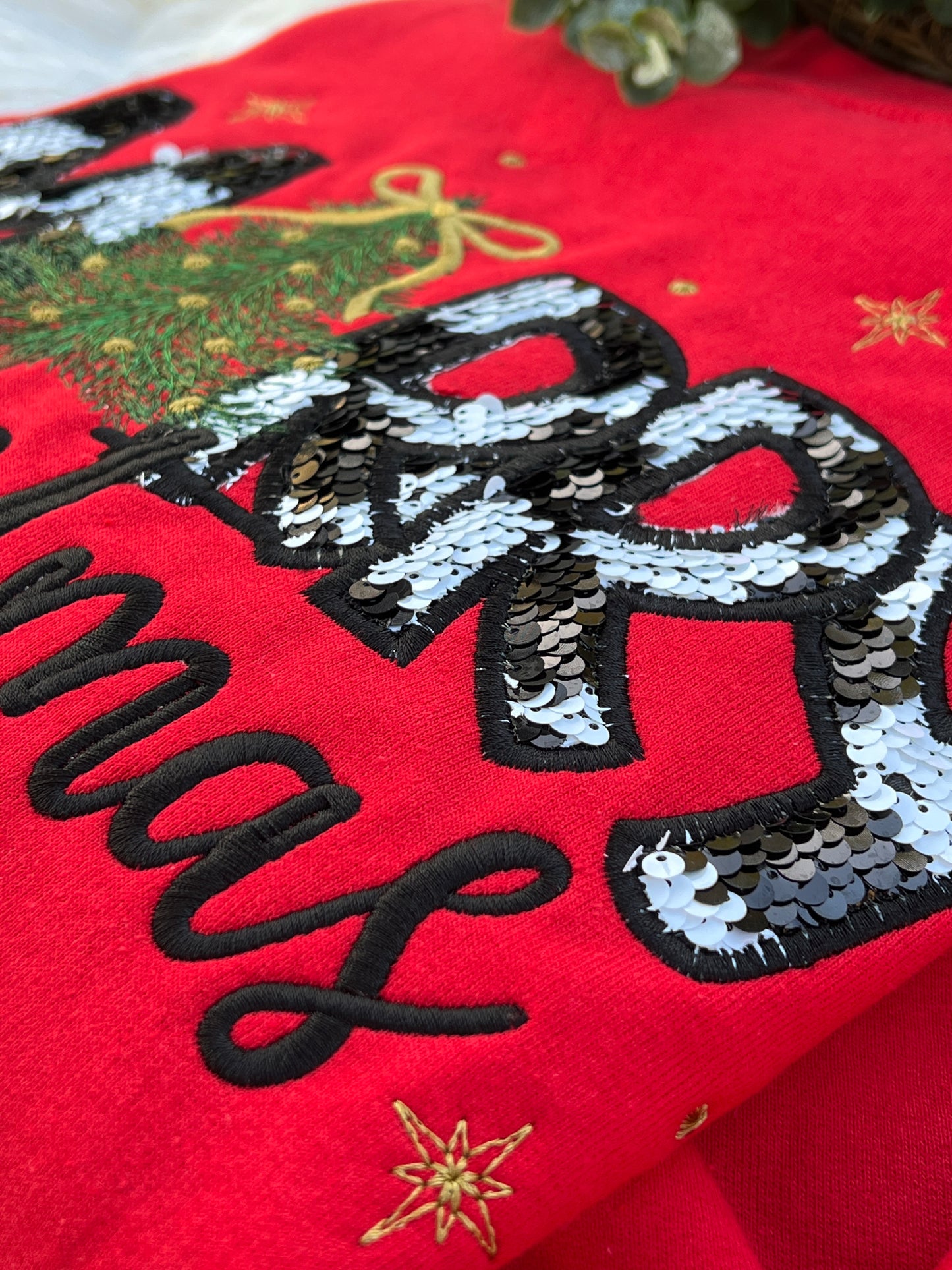 Merry Christmas Black and White Check Seqin Material Appliqué Embroidered Design Crewneck Sweatshirt