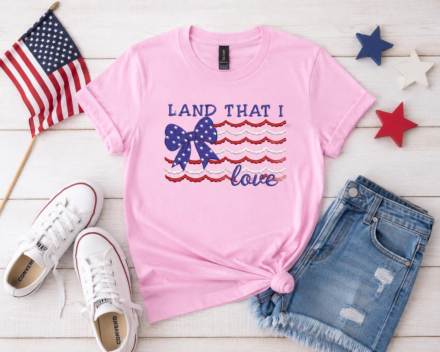LAND THAT I LOVE PATRIOTIC GIRLS TEE