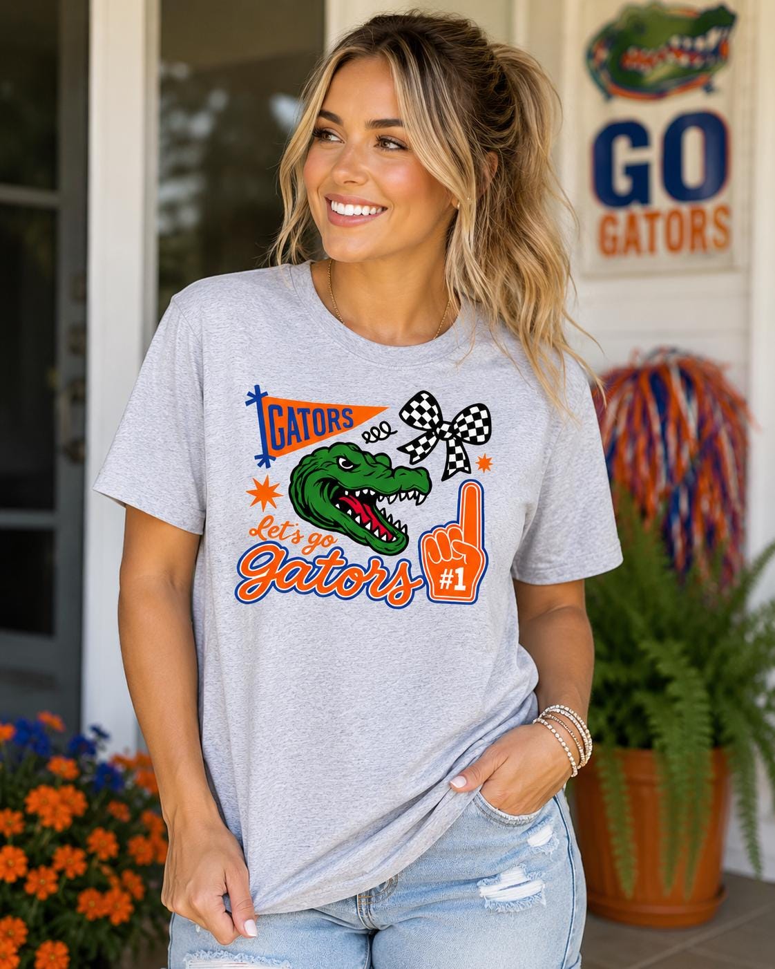 Gators Fan Finger Design Graphic Tee/ Sweatshirt