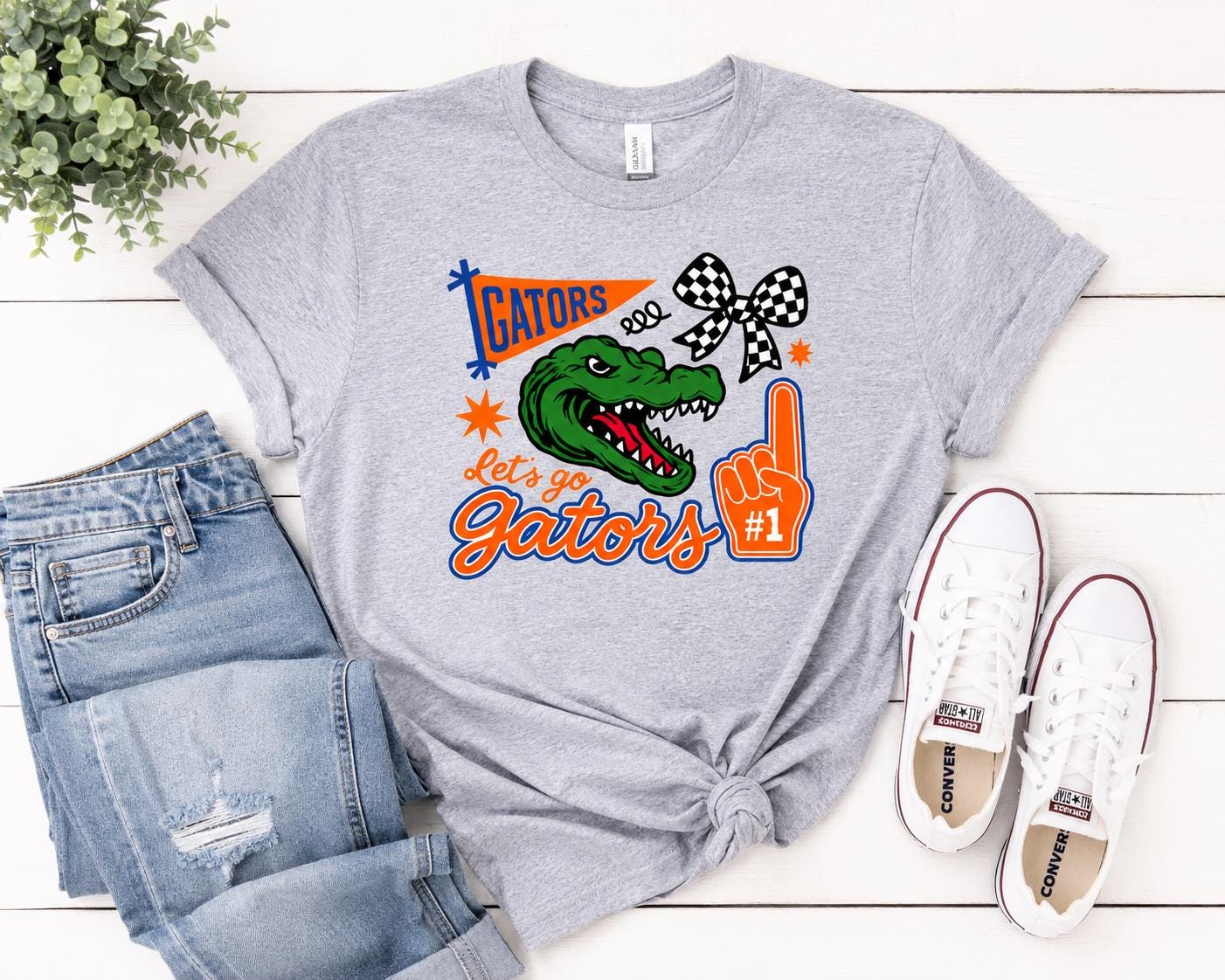 Gators Fan Finger Design Graphic Tee/ Sweatshirt